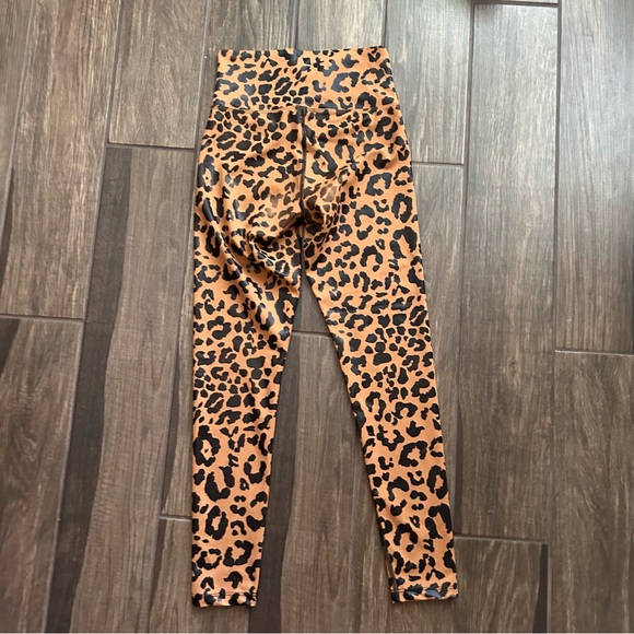 Beach Riot Piper Leopard Leggings Sz S - Picture 6 of 9